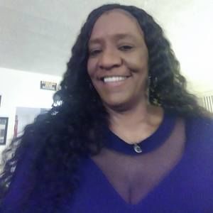 Meet your Posher, Crystal